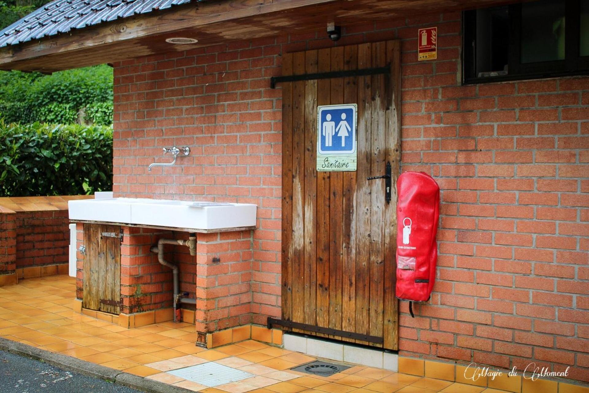Camping La Sabliere Saint-Jans-Cappel Exterior photo